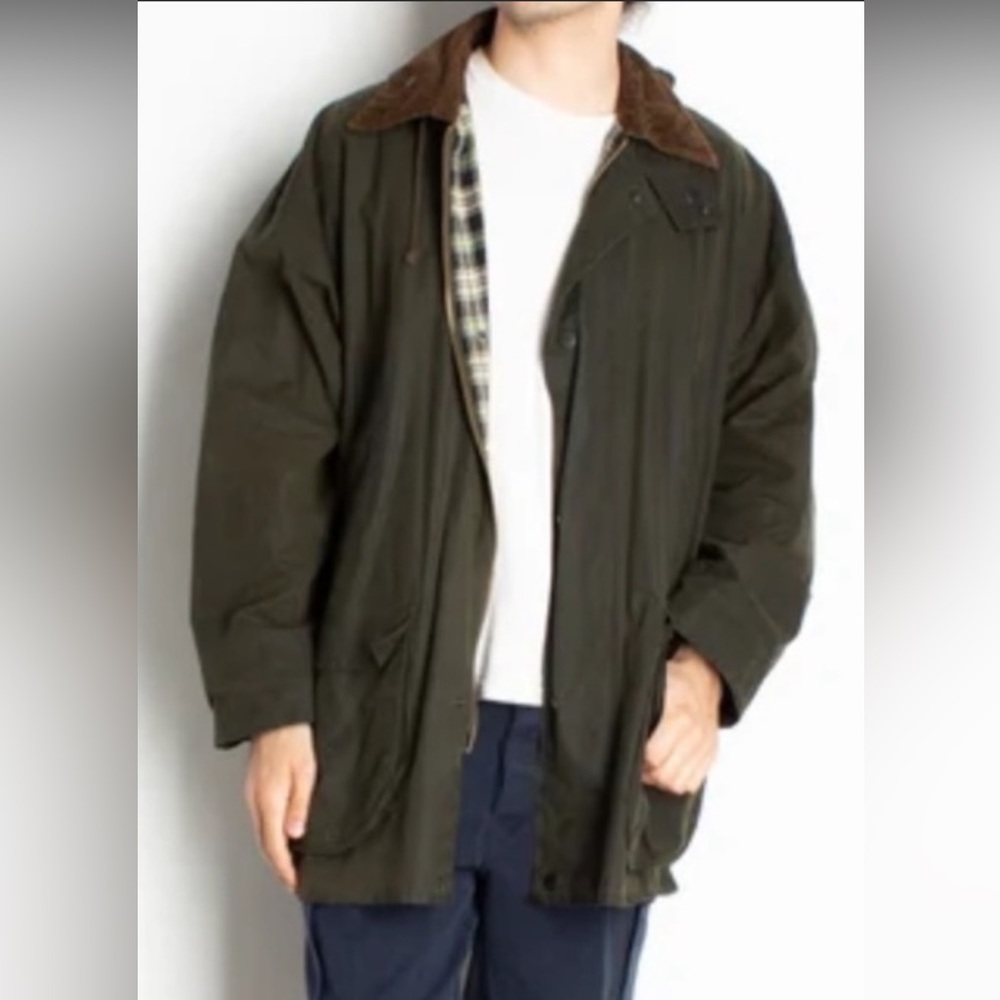 VINTAGE-McOrvis Wax Jacket. Large. Paris Thrift Store buy.Green w/ plaid flannel